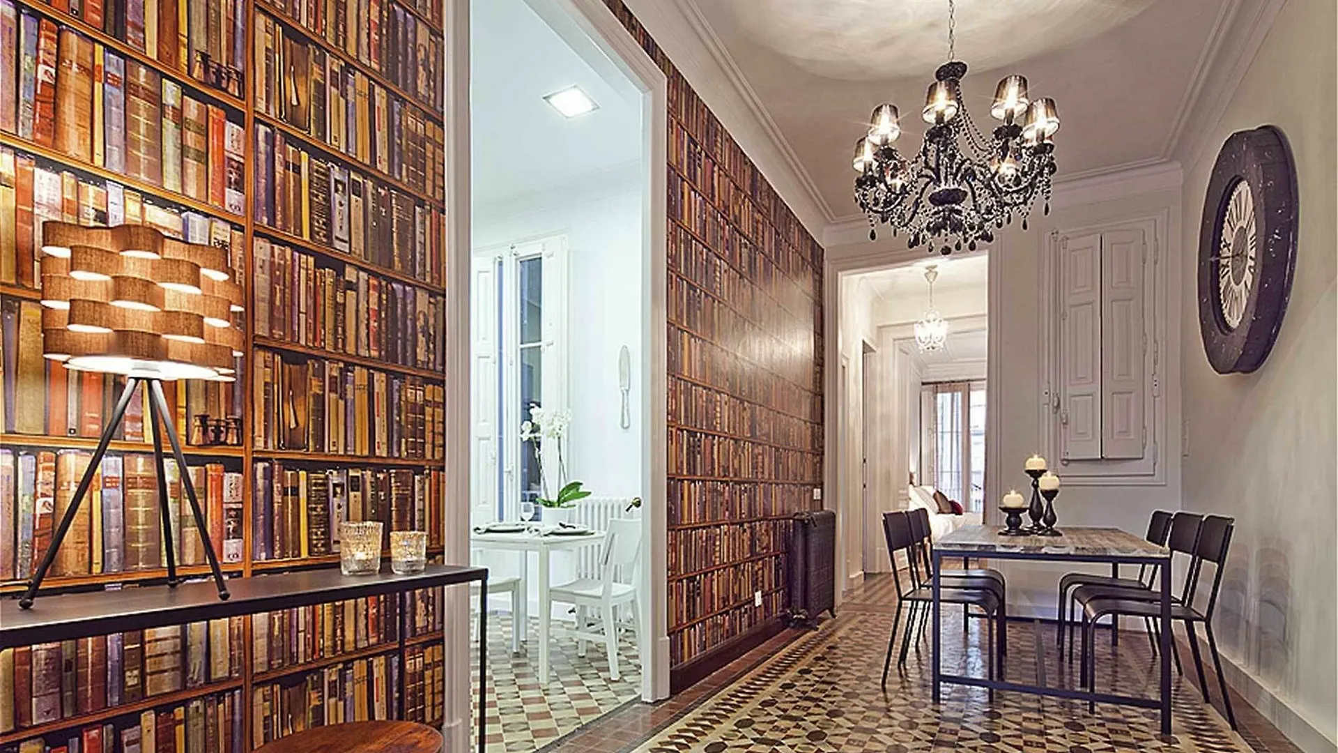 Luxurious Apartment For 9 People Recently Renovated In The Center Of Barcelona