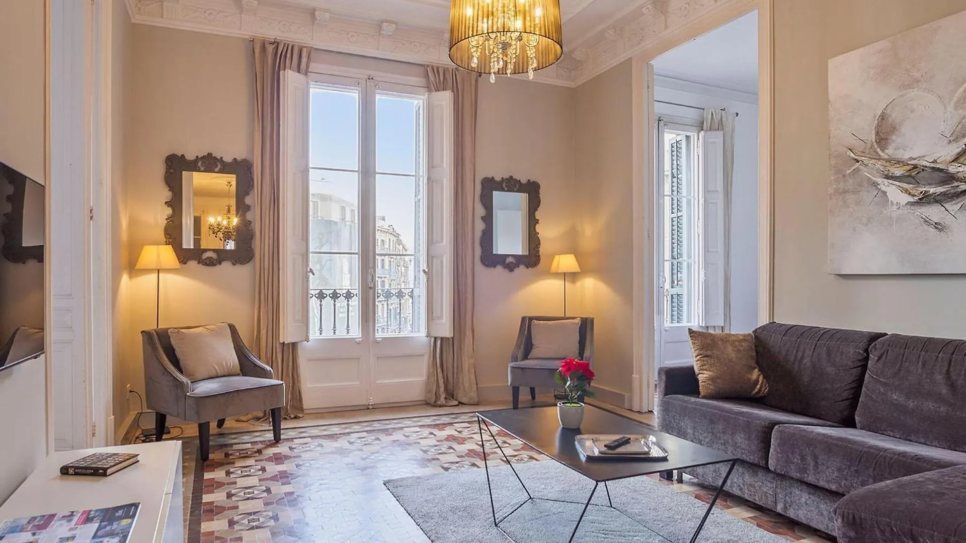 Villa Luxurious Apartment For 9 People Recently Renovated In The Center Of Barcelona Spain